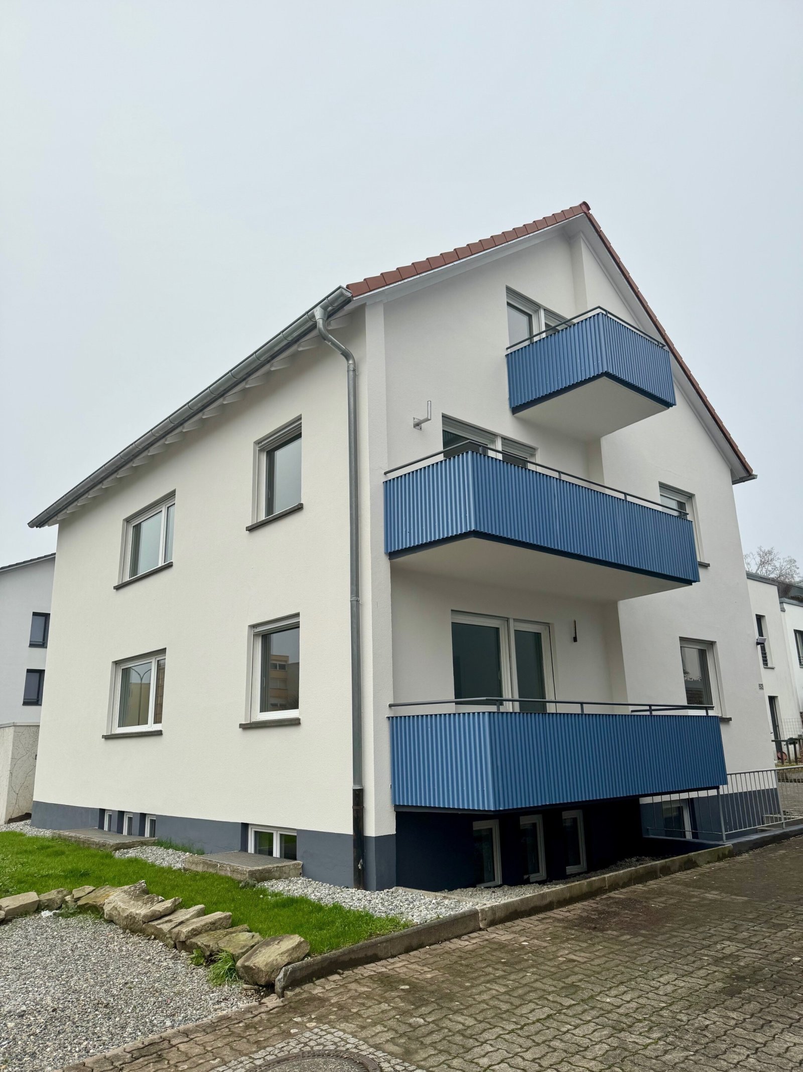 Mehrgenerationenhaus auf Erbbaugrundstück (monatlich 133.- €) Mehrgenerationenhaus auf Erbbaugrundstück (monatlich 133.- €)